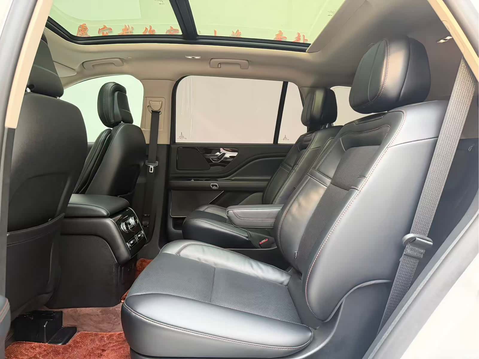 Lincoln Aviator, 2024 все фото