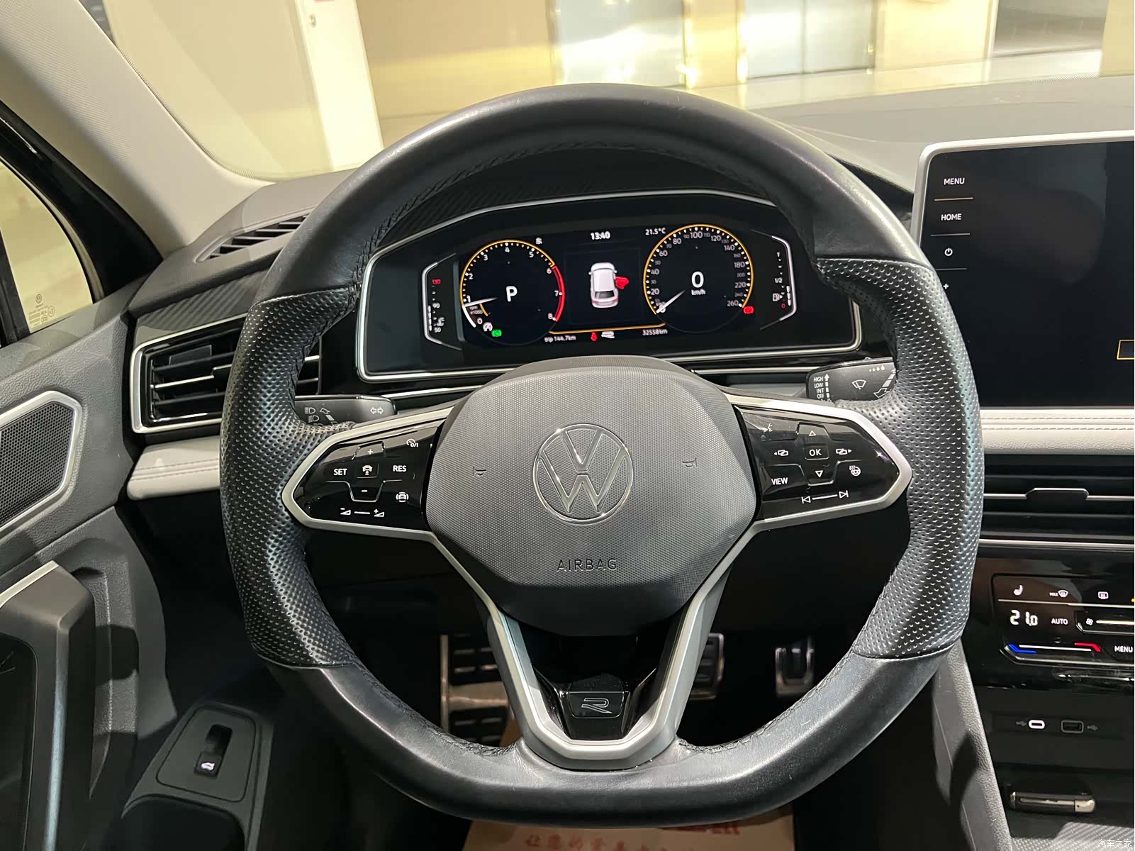 Volkswagen Tiguan L, 2021 10