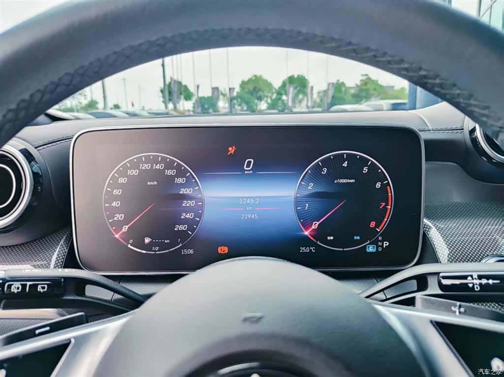Mercedes-Benz GLC, 2024 12