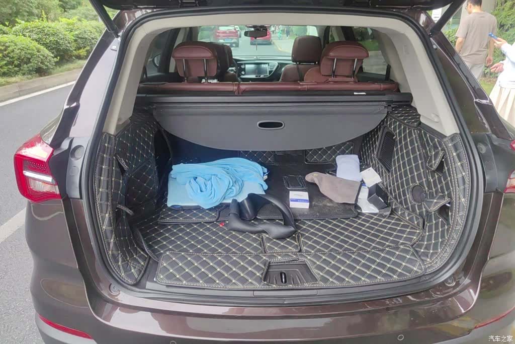 Buick Envision Plus, 2021 4