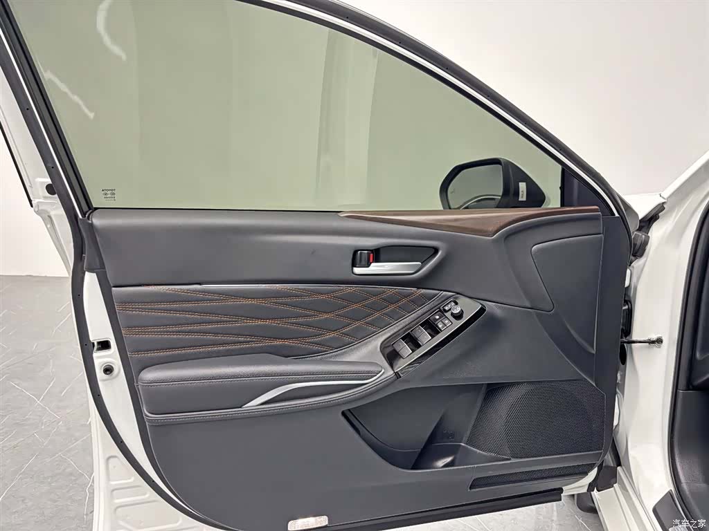 Toyota Avalon, 2024 12