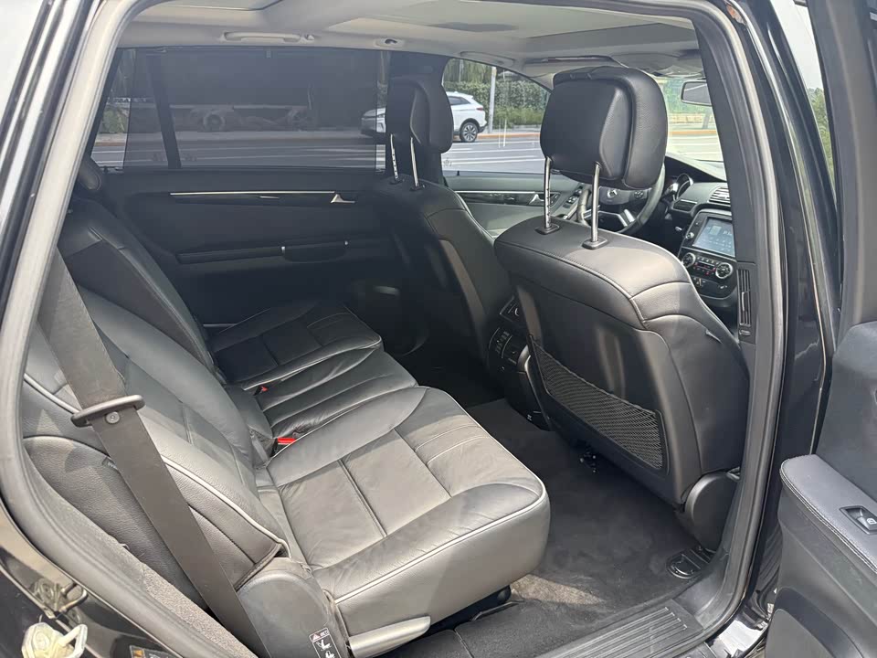 Mercedes-Benz R-class