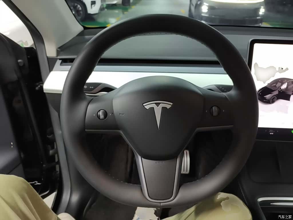 Tesla Model Y, 2022 11