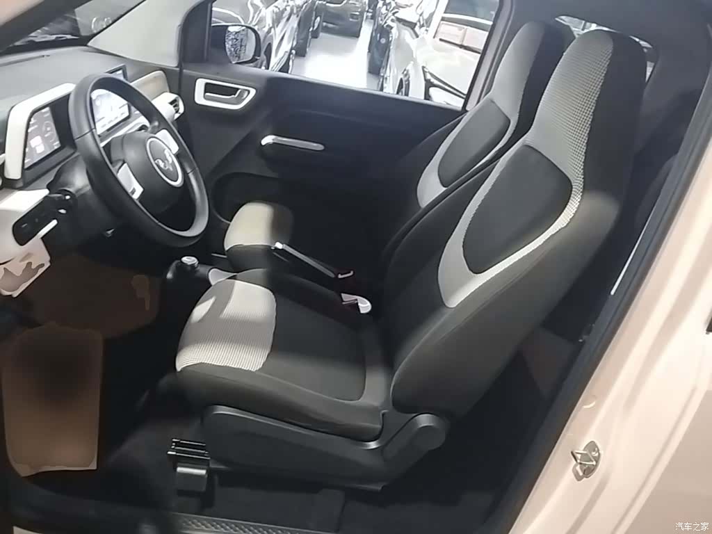 Wuling MINIEV, 2025 15