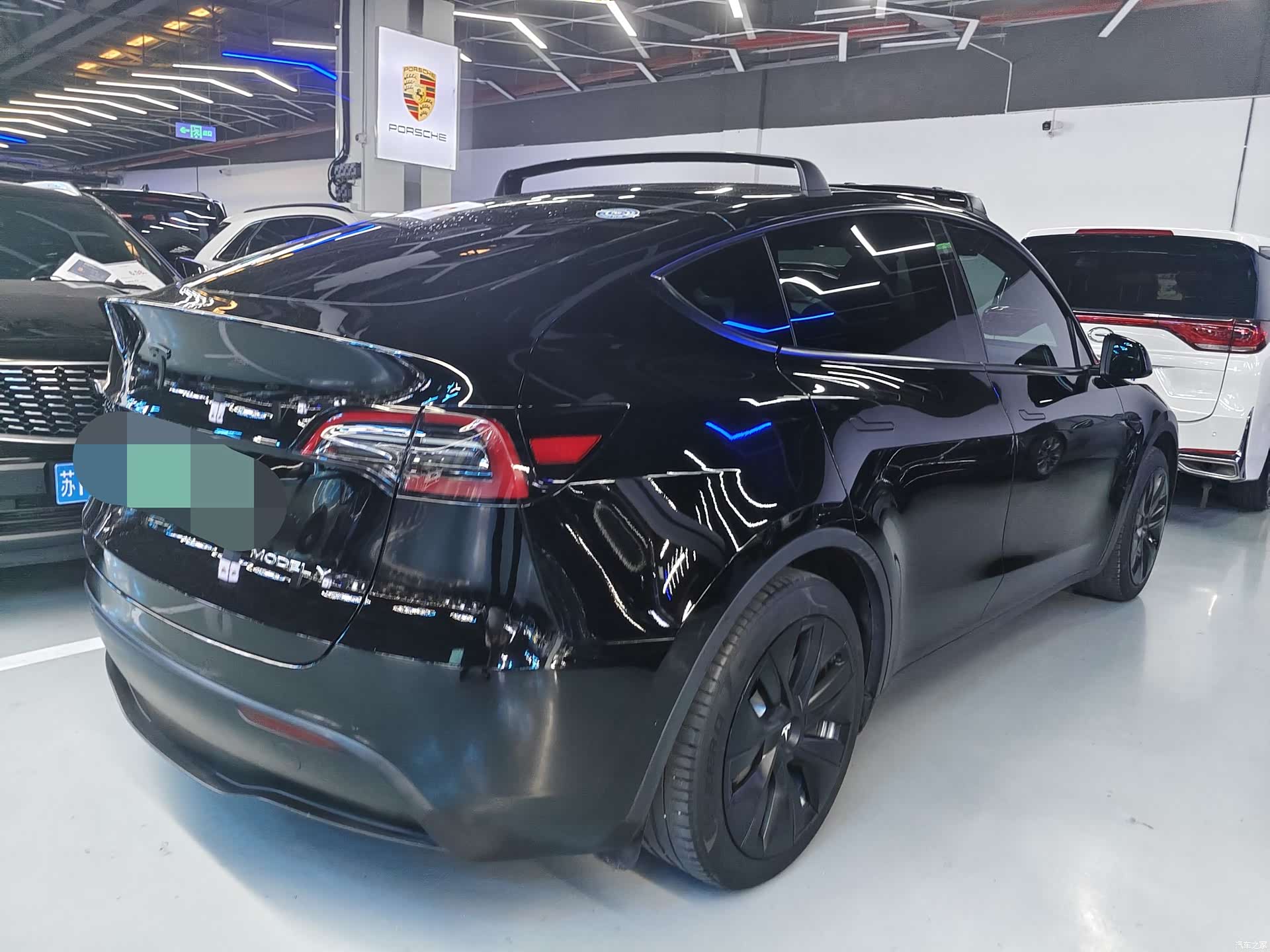 Tesla Model Y, 2022 23