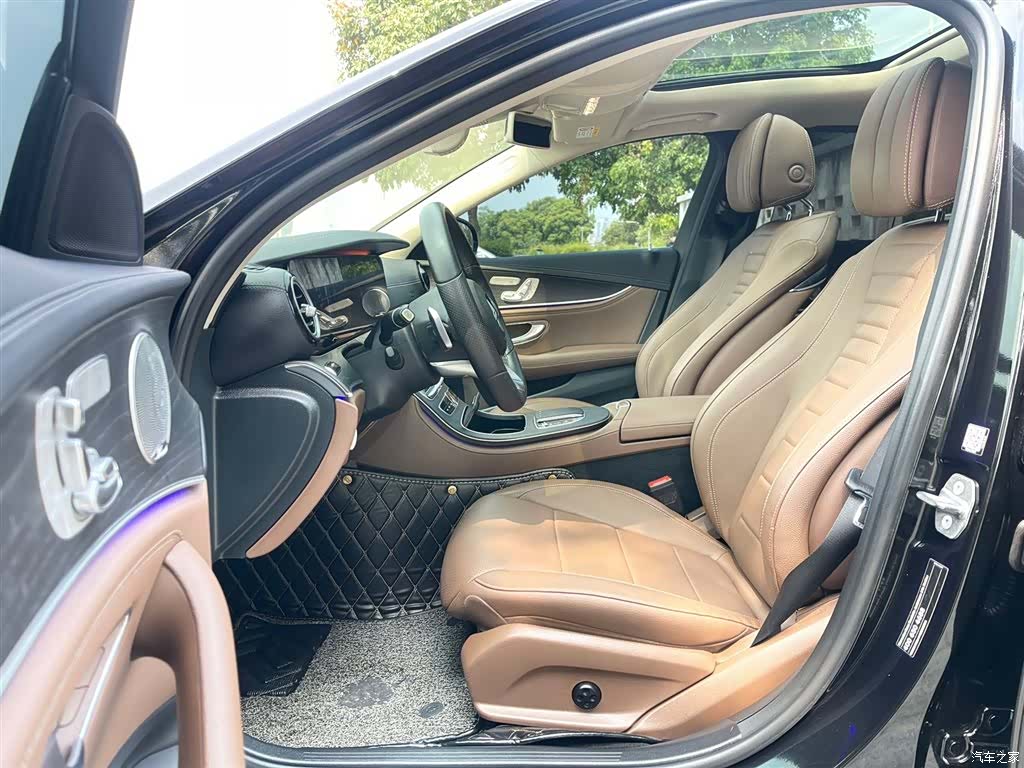 Mercedes-Benz E-Class, 2020 4
