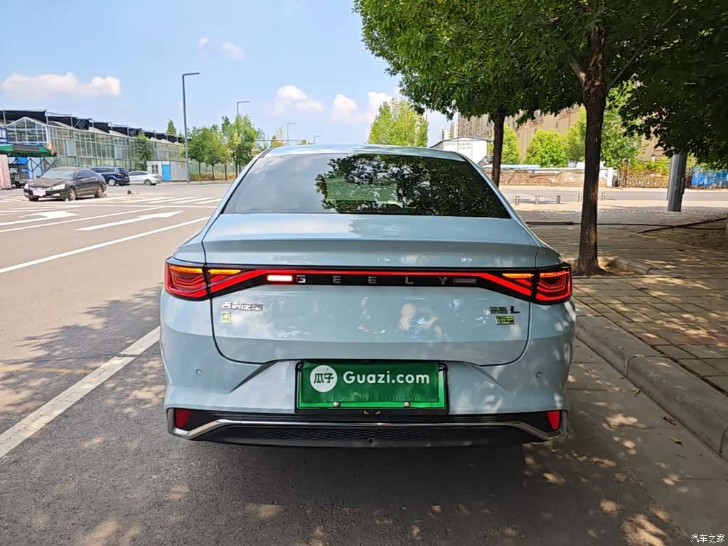 Geely Emgrand, 2022 6