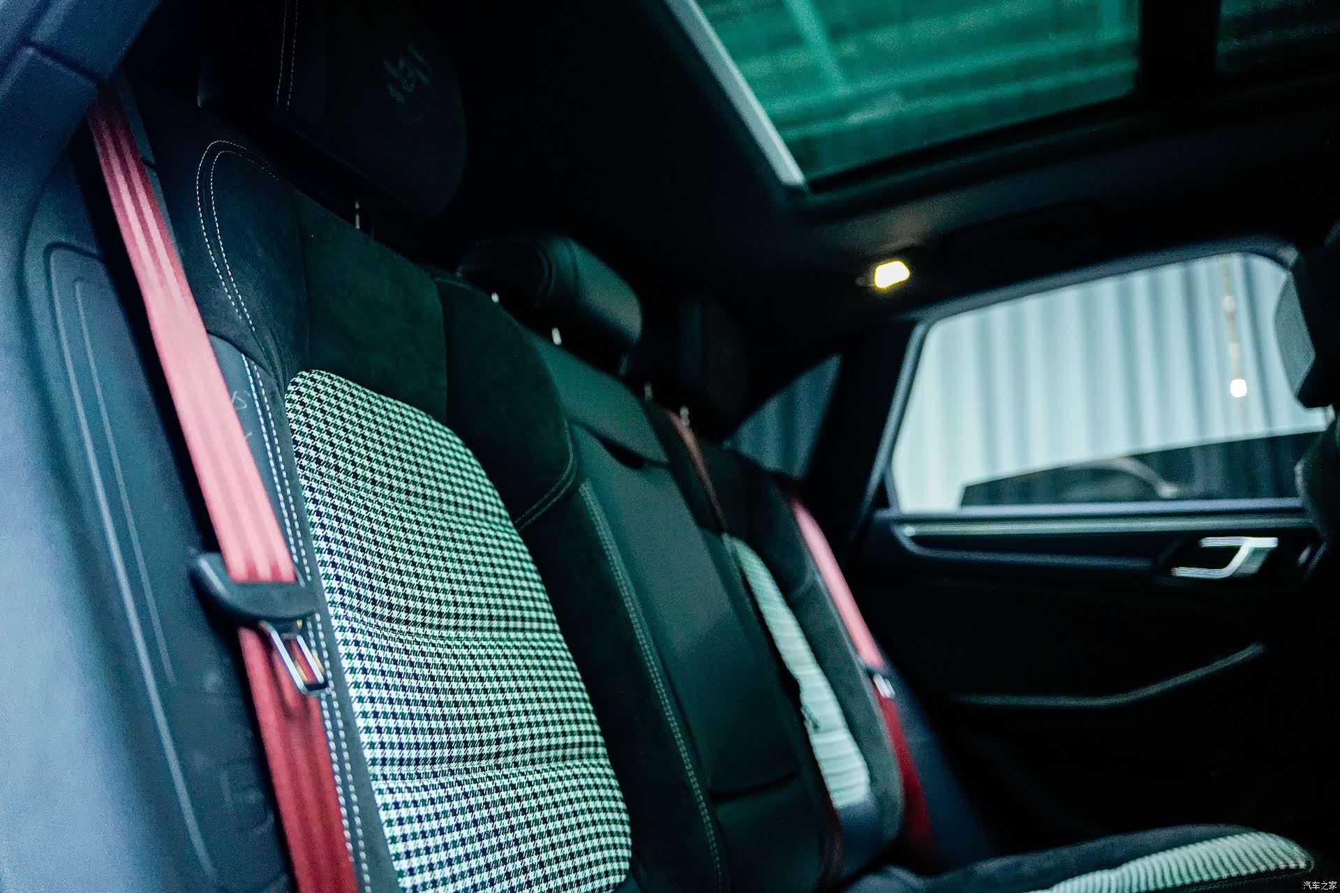 Porsche Macan, 2023 15