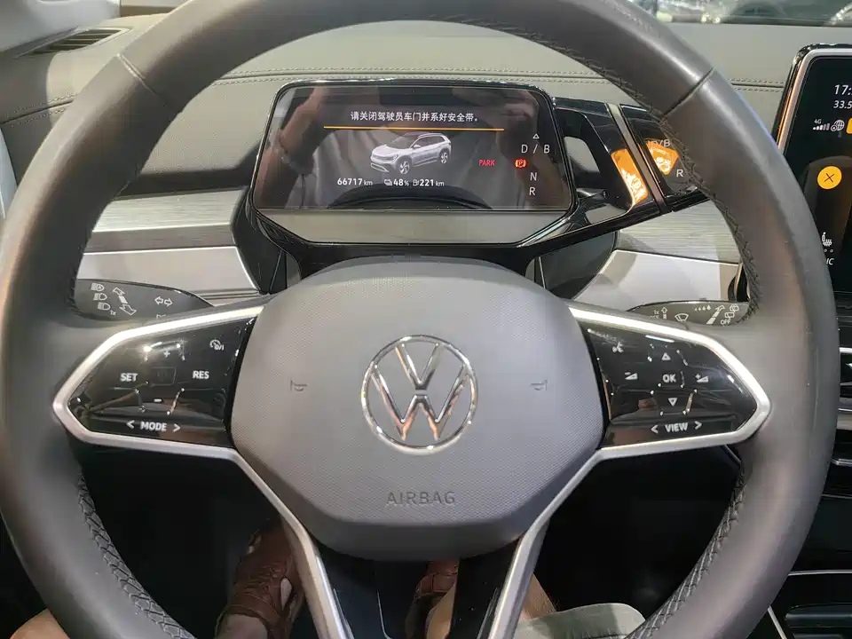 Volkswagen ID.6 CROZZ Volkswagen ID.6 CROZZ