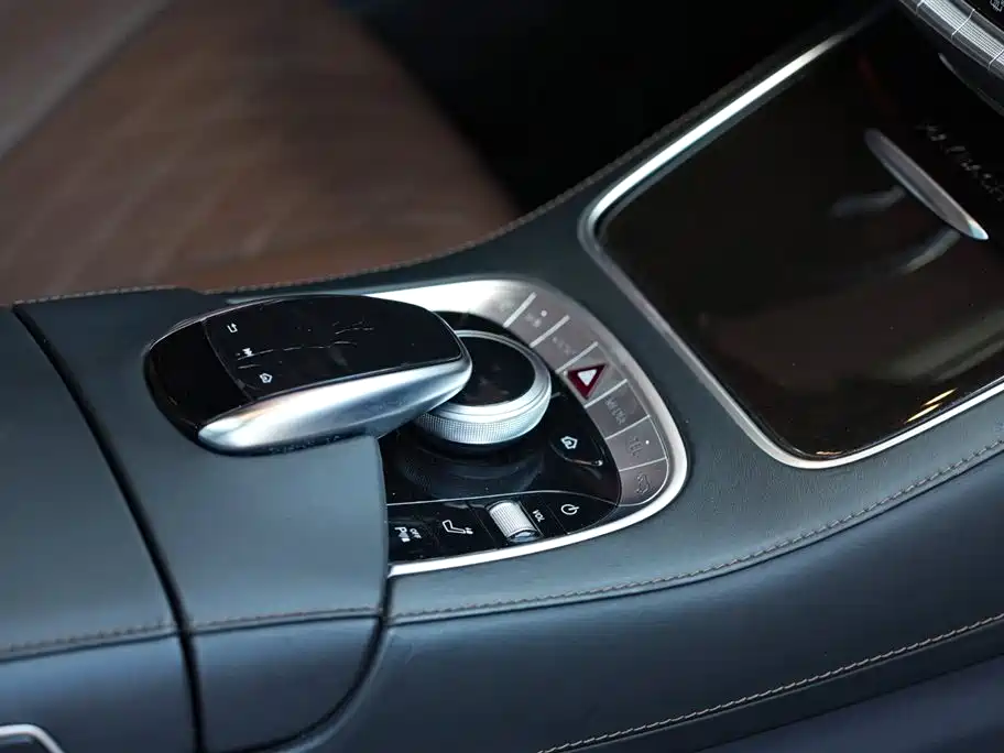 Mercedes-Benz Maybach S-class