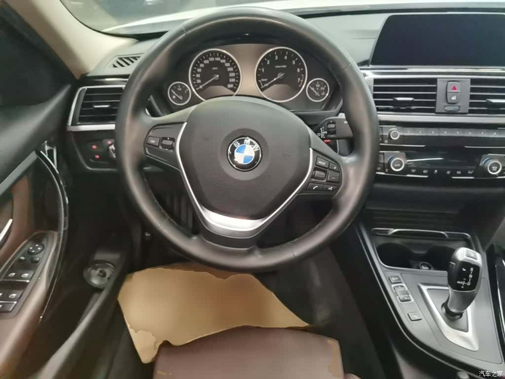 BMW 3 Series, 2018 11