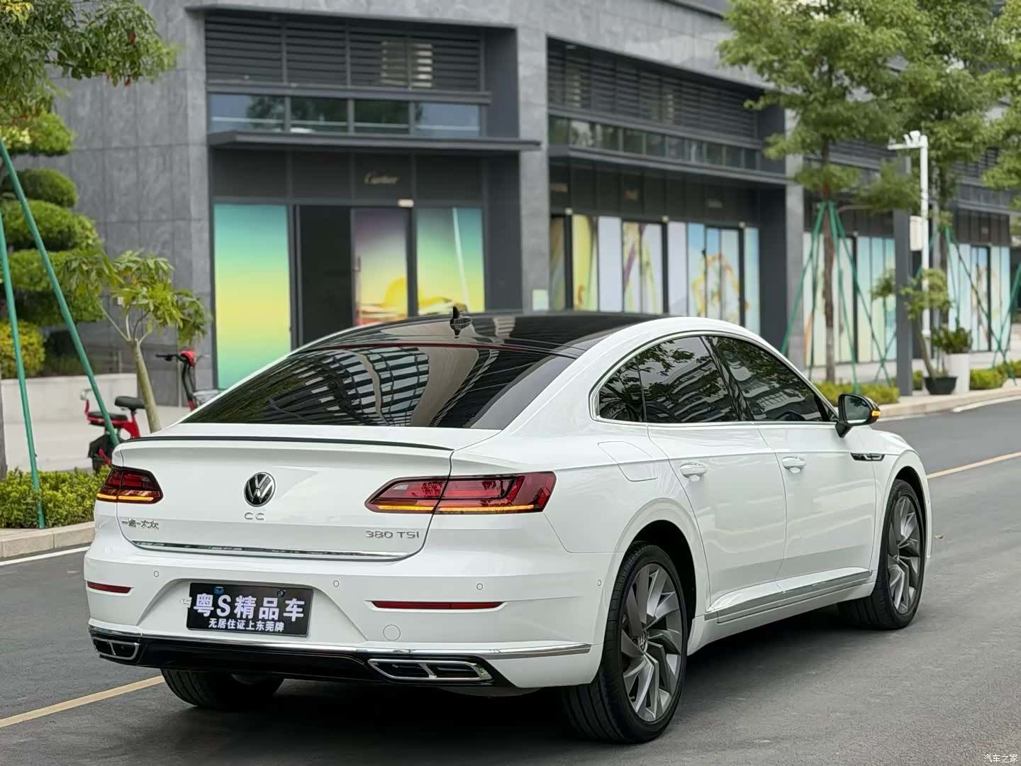 Volkswagen CC, 2022 9