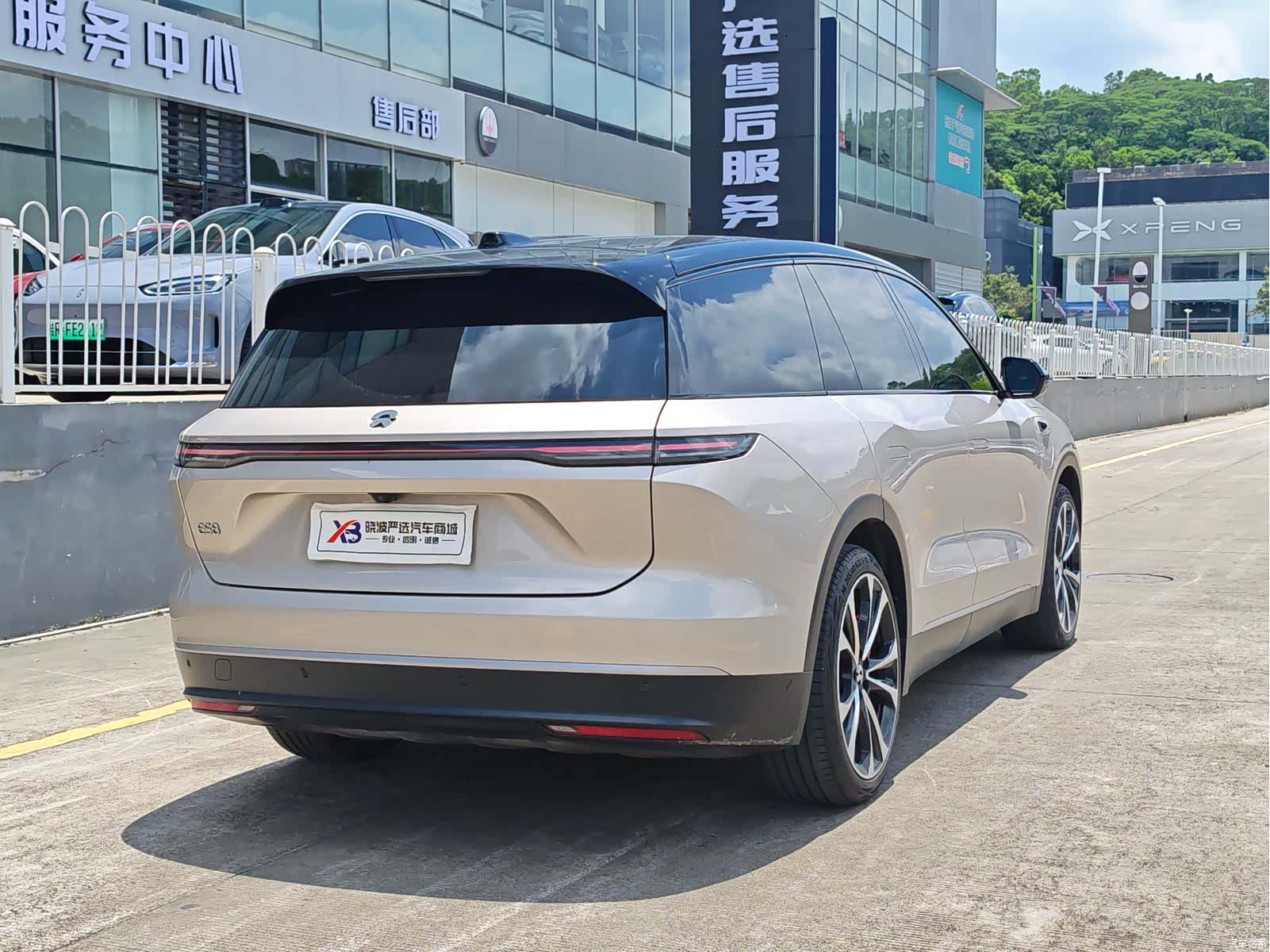 NIO ES8, 2023 6