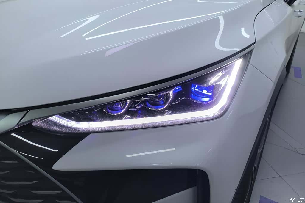 BYD Tang, 2023 все фото