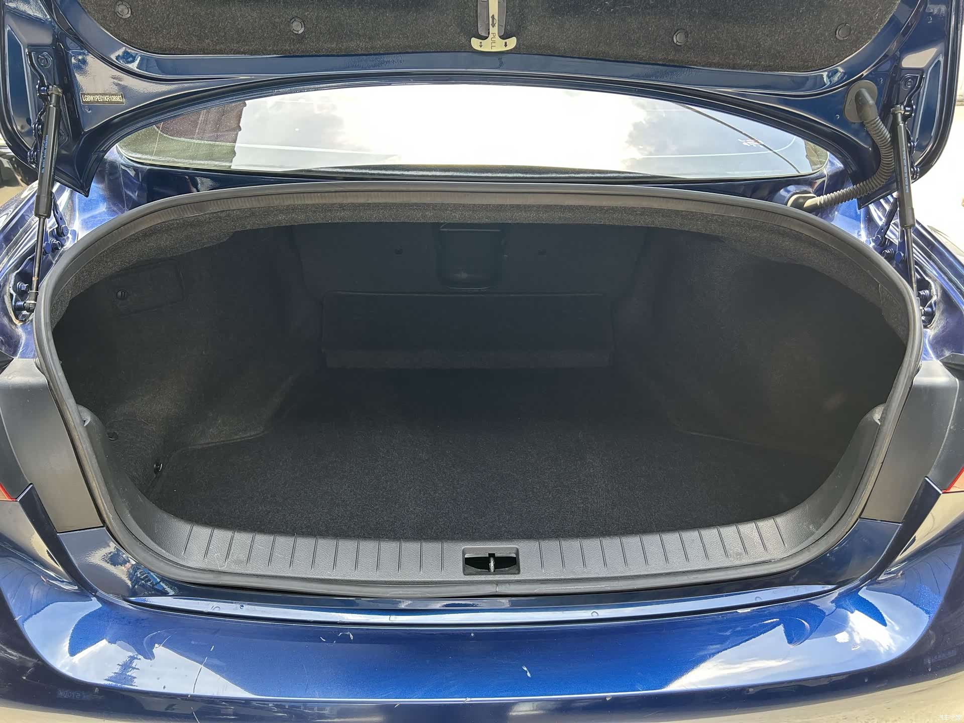 Infiniti Q50L, 2019 6