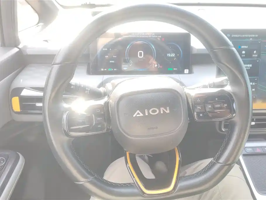Aion AION Y