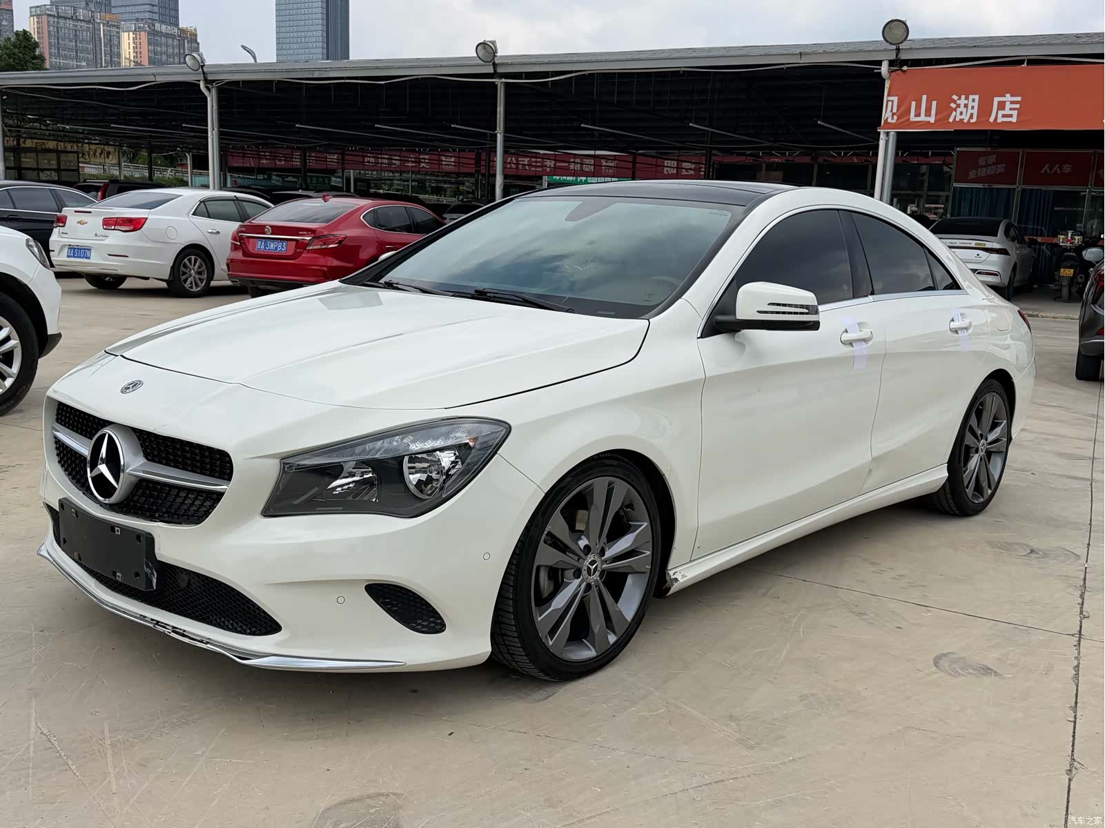 Mercedes-Benz CLA