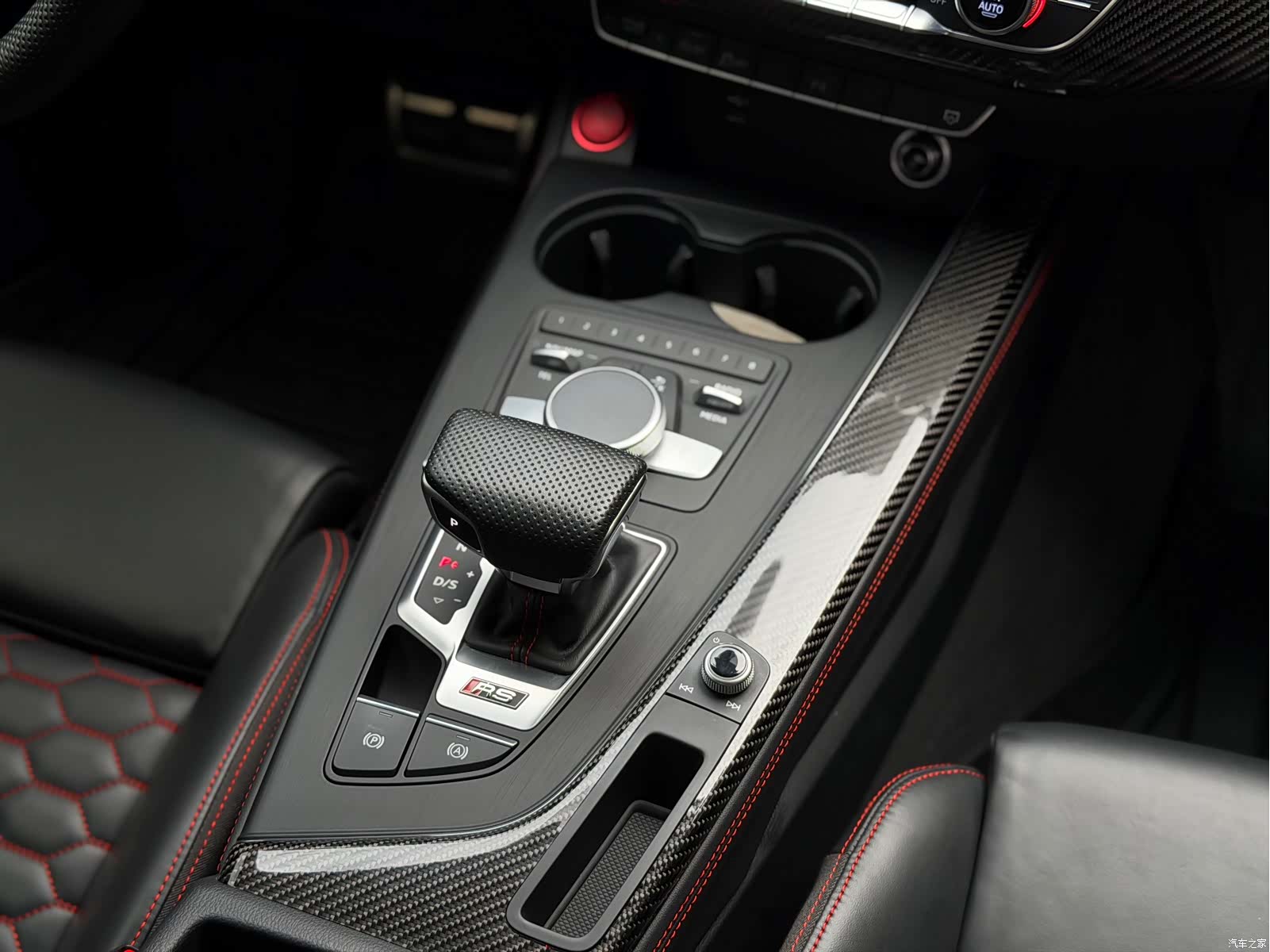 Audi RS, 2019 14