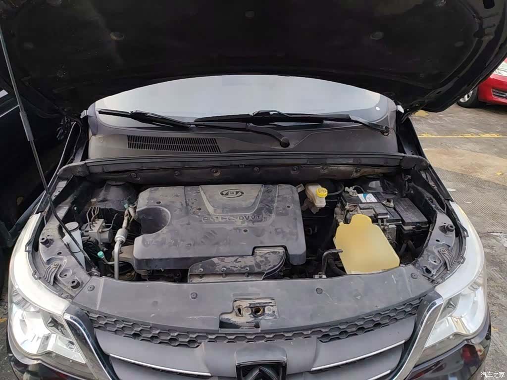 Wuling 730, 2015 20