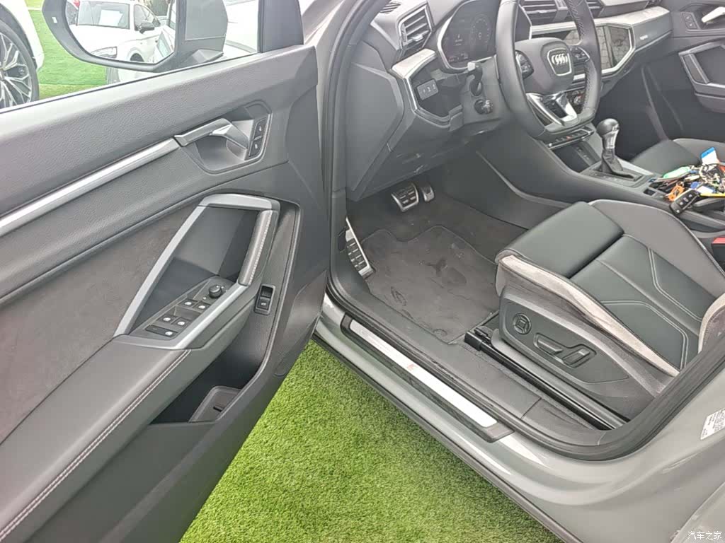 Audi Q3, 2023 23
