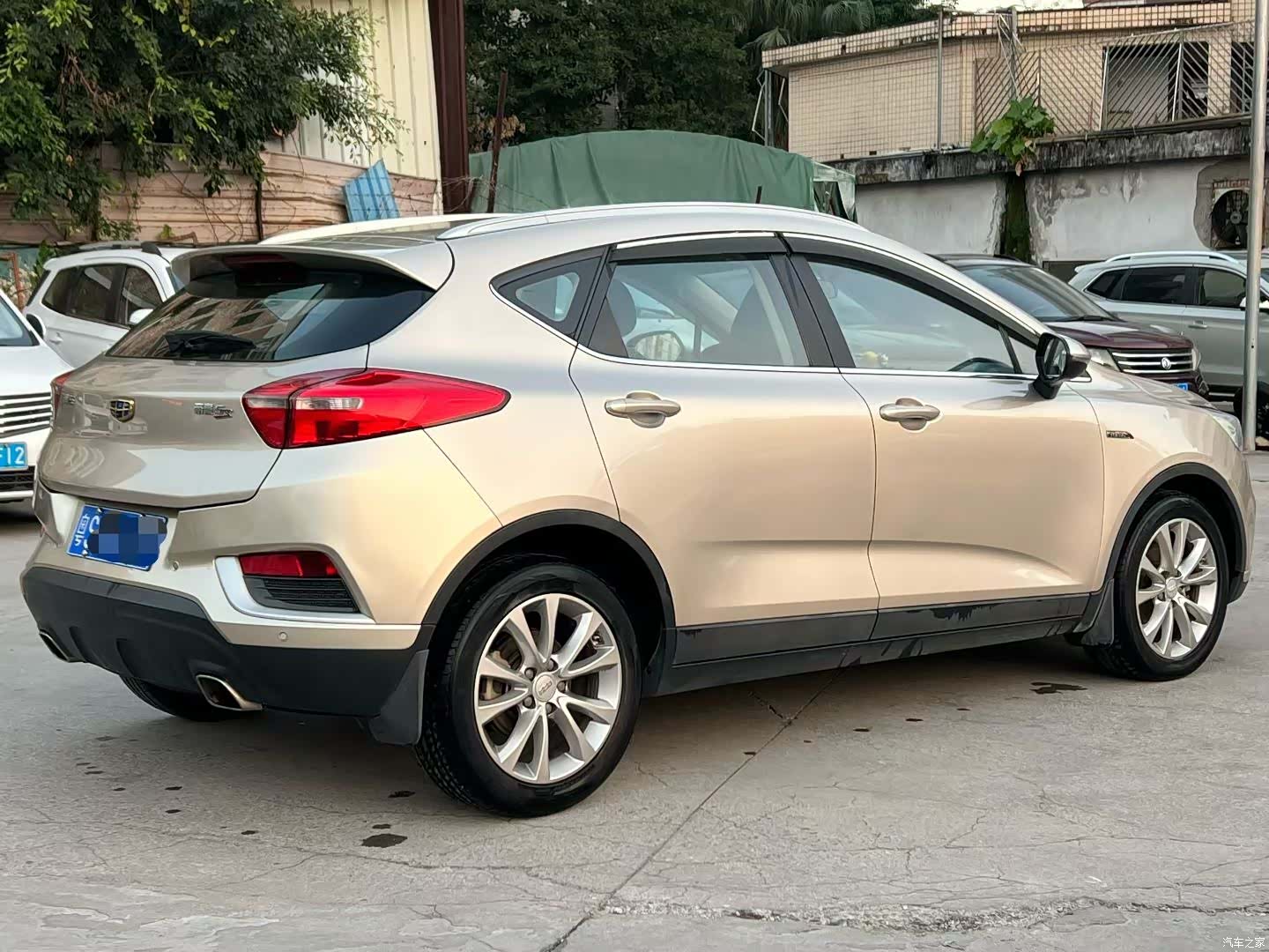 Geely Emgrand, 2017 7