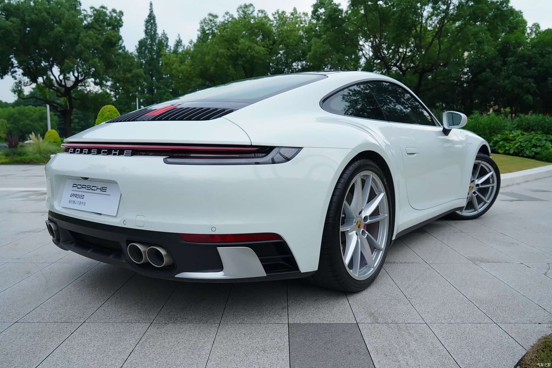 Porsche 911, 2024 15