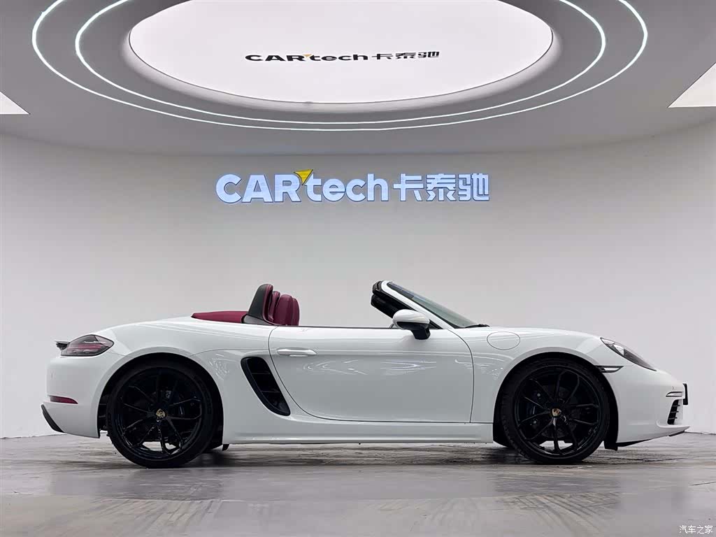 Porsche Boxster, 2026 8