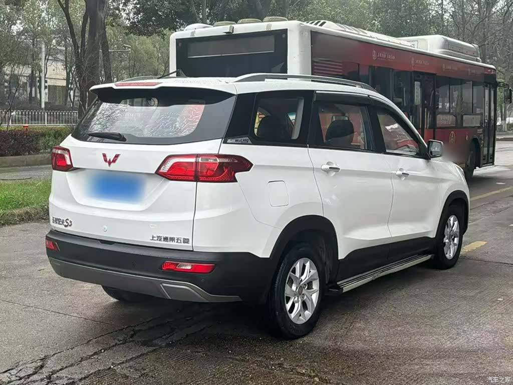 Wuling Hongguang, 2018 10