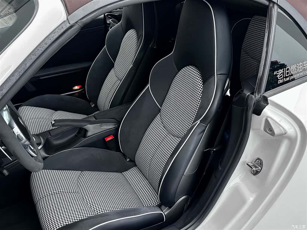 Porsche 911, 2011 15
