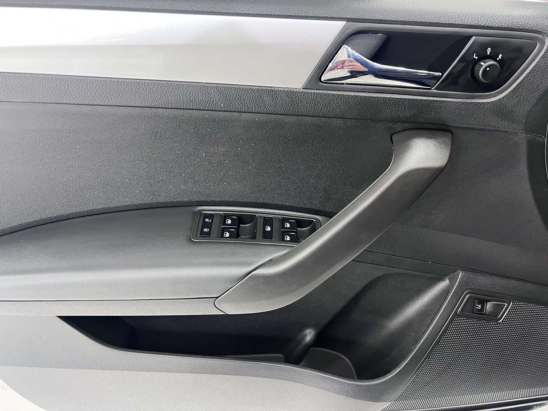 Skoda Rapid, 2022 8