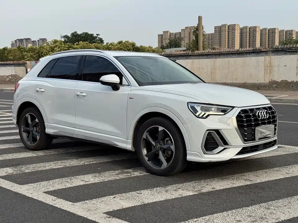 Audi Q3 Audi Q3