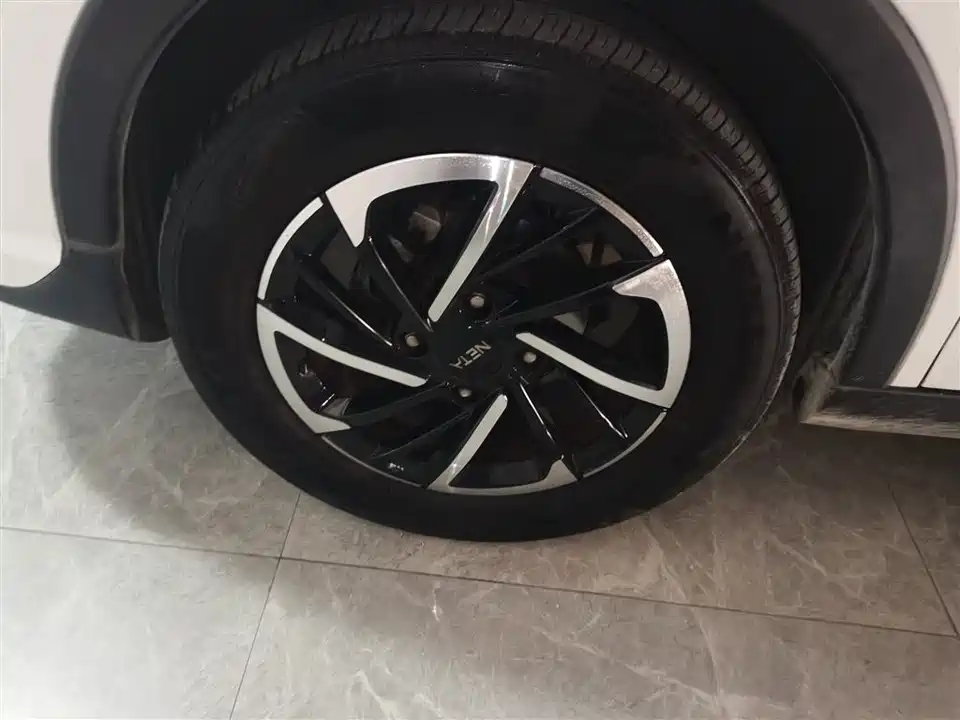 Neta Nezha V