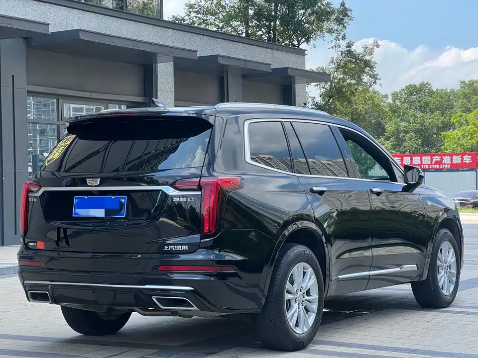 Cadillac XT6