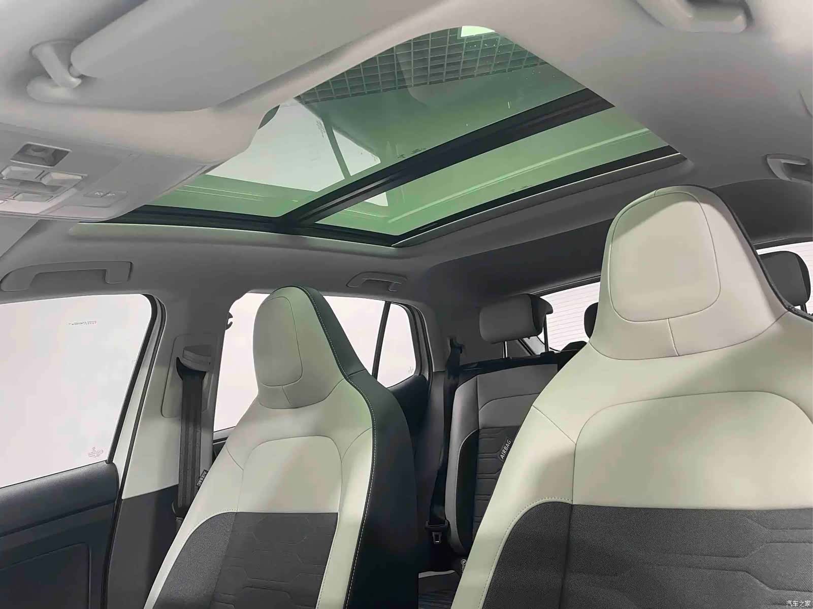 Volkswagen Tharu, 2025 20