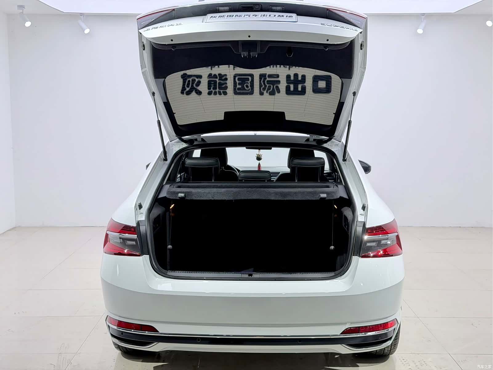 Skoda Superb, 2023 14