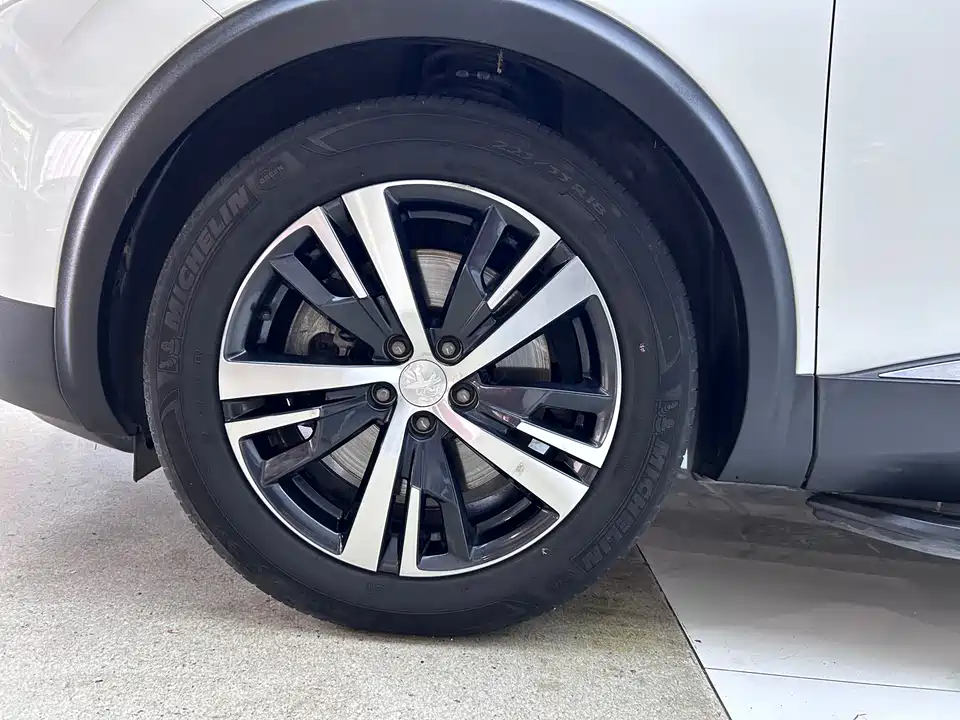 Peugeot 5008 Peugeot 5008