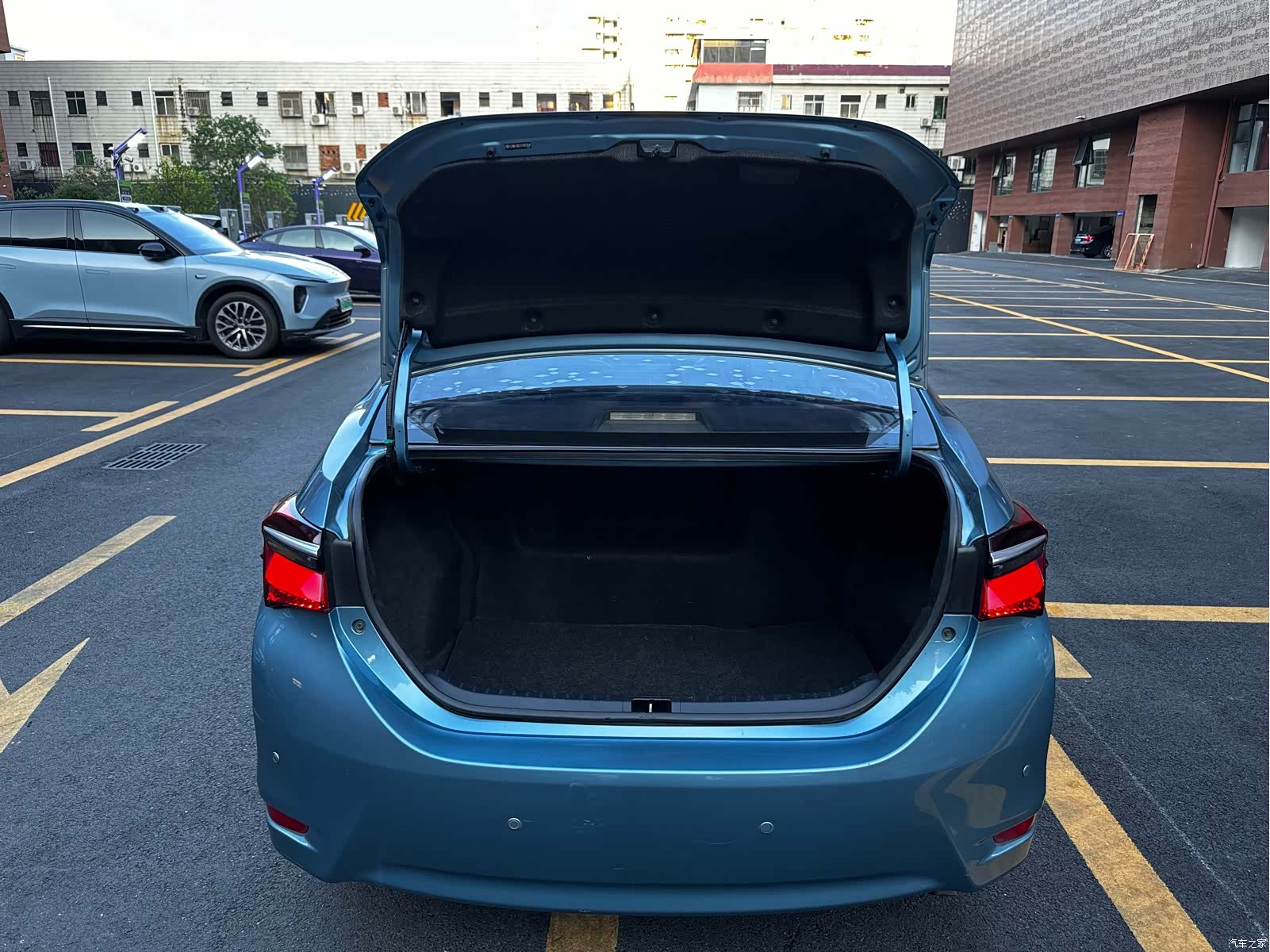 Toyota Corolla, 2015 28
