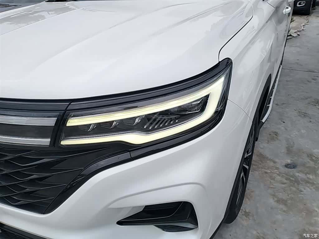 Roewe RX5, 2021 23