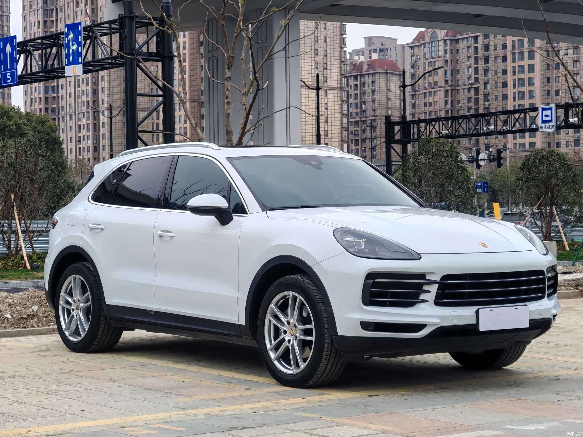 Porsche Cayenne, 2018 3
