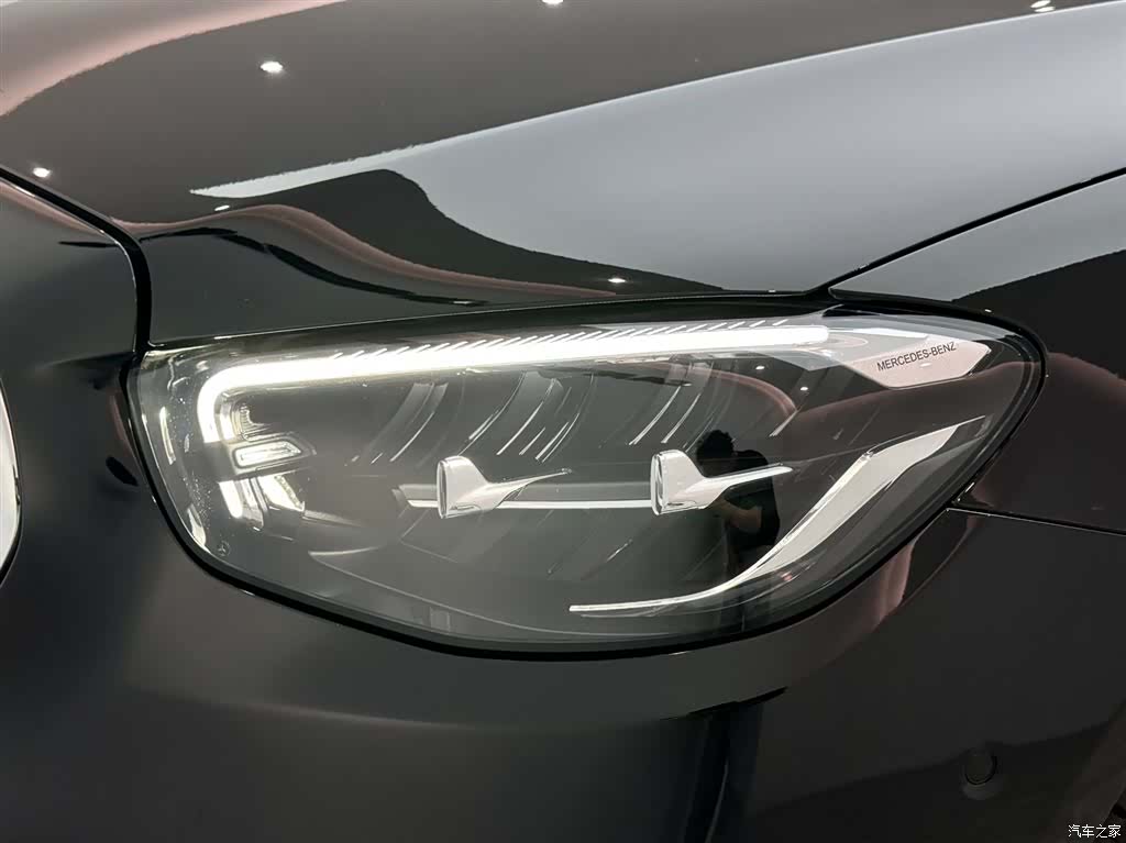 Mercedes-Benz E-Class, 2021 20