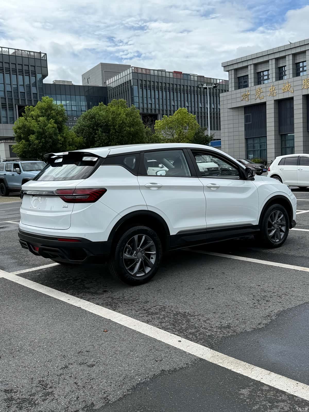 Geely Coolray, 2025 8