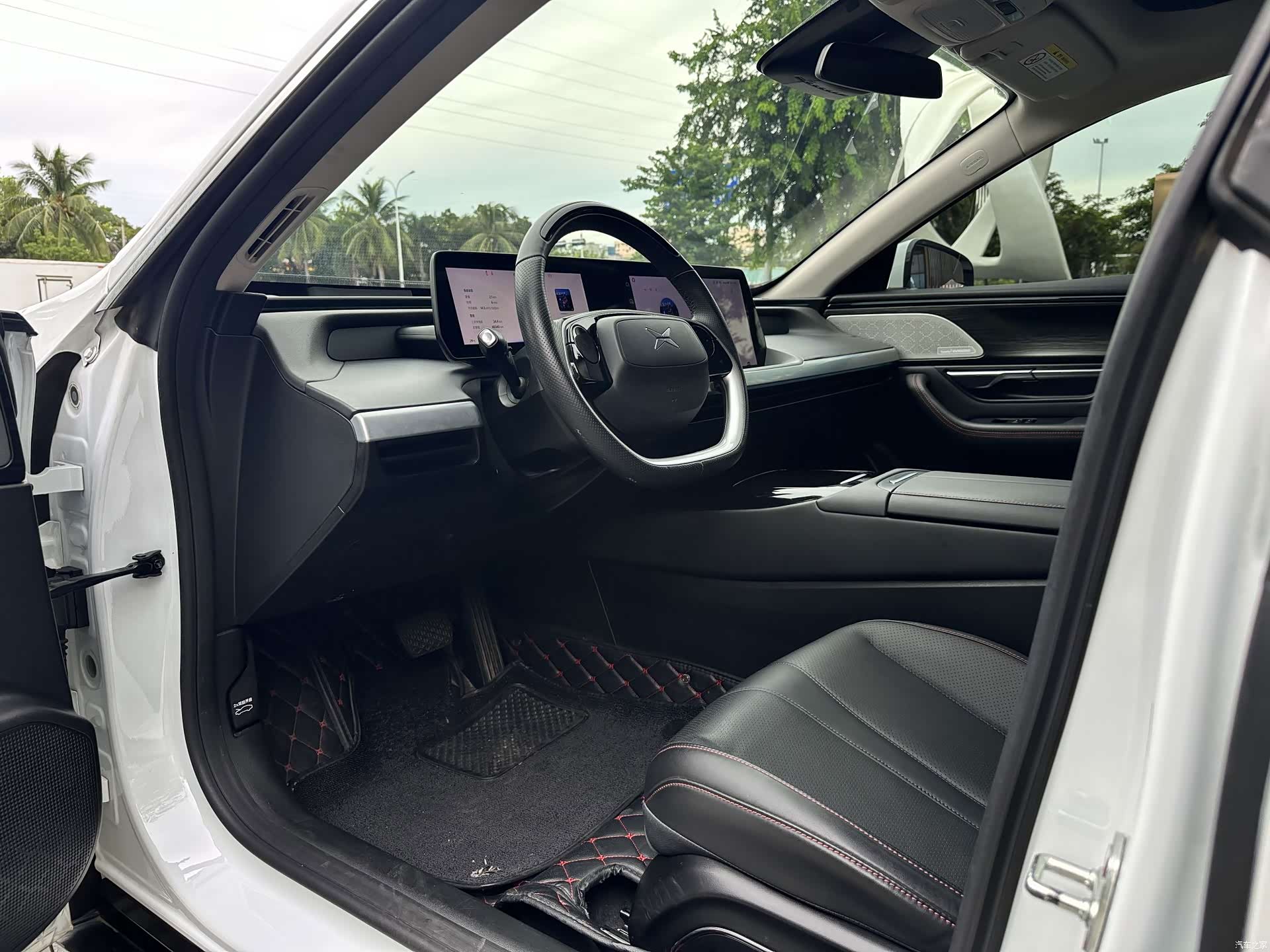 Xpeng P7, 2021 все фото