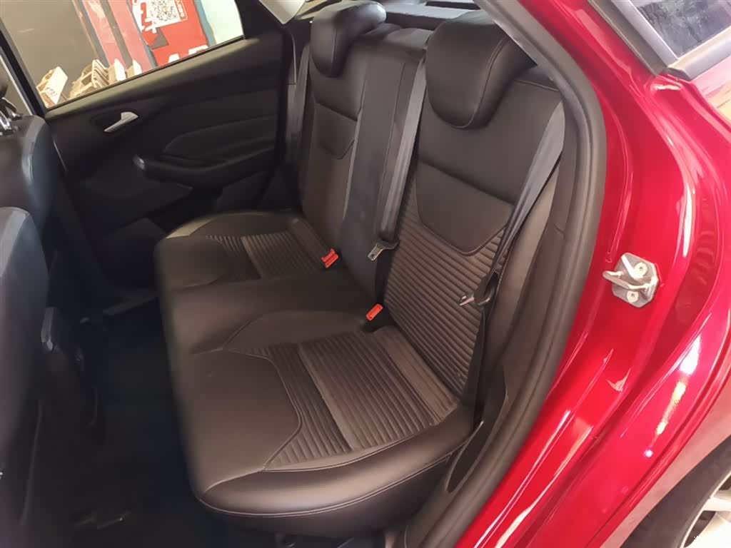 Ford Focus, 2016 17
