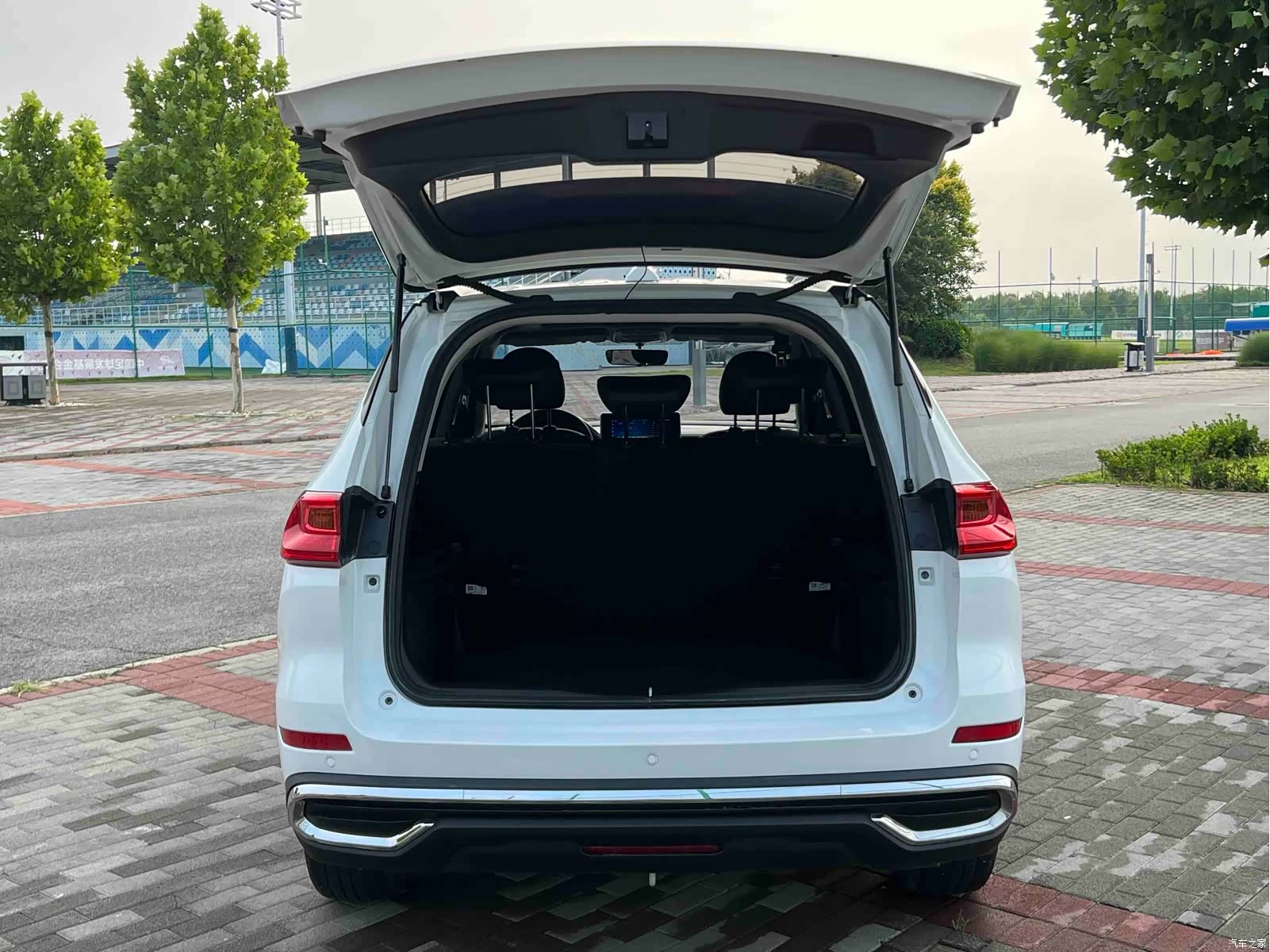 Haval M6, 2022 все фото