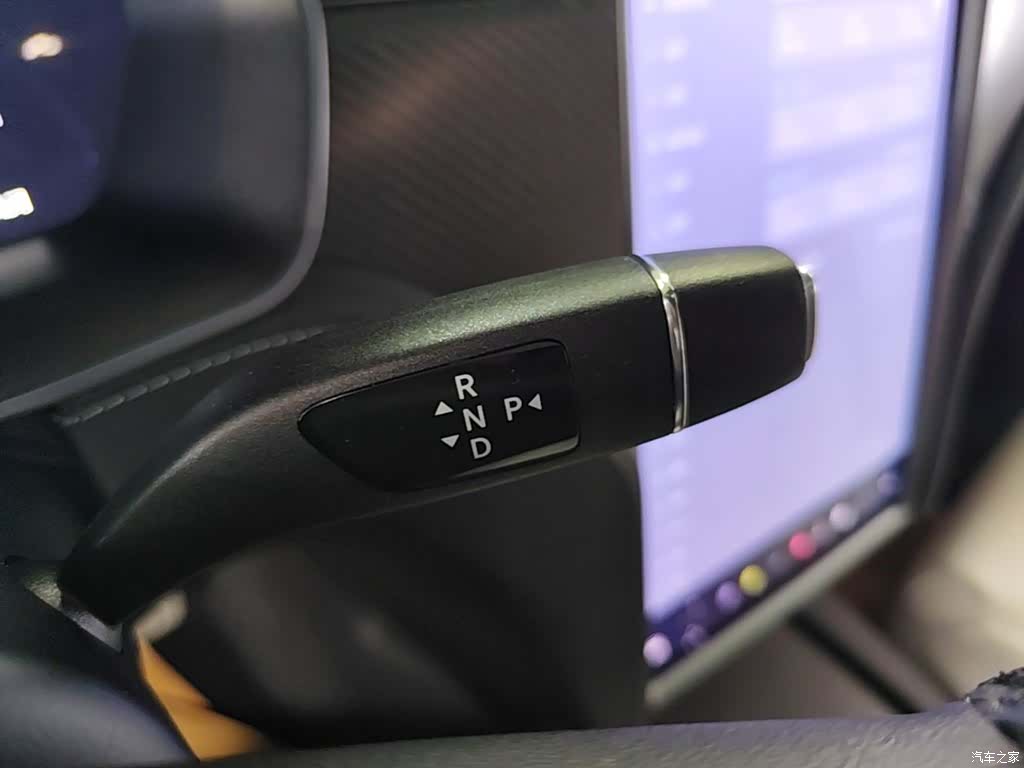 Tesla Model X, 2019 14