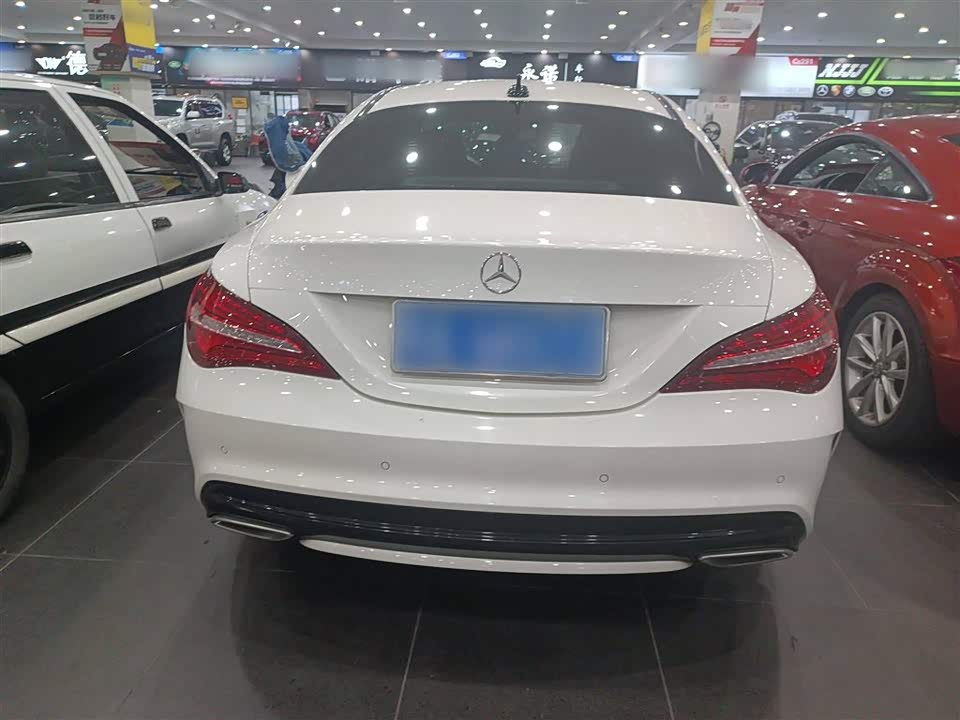 Mercedes-Benz CLA