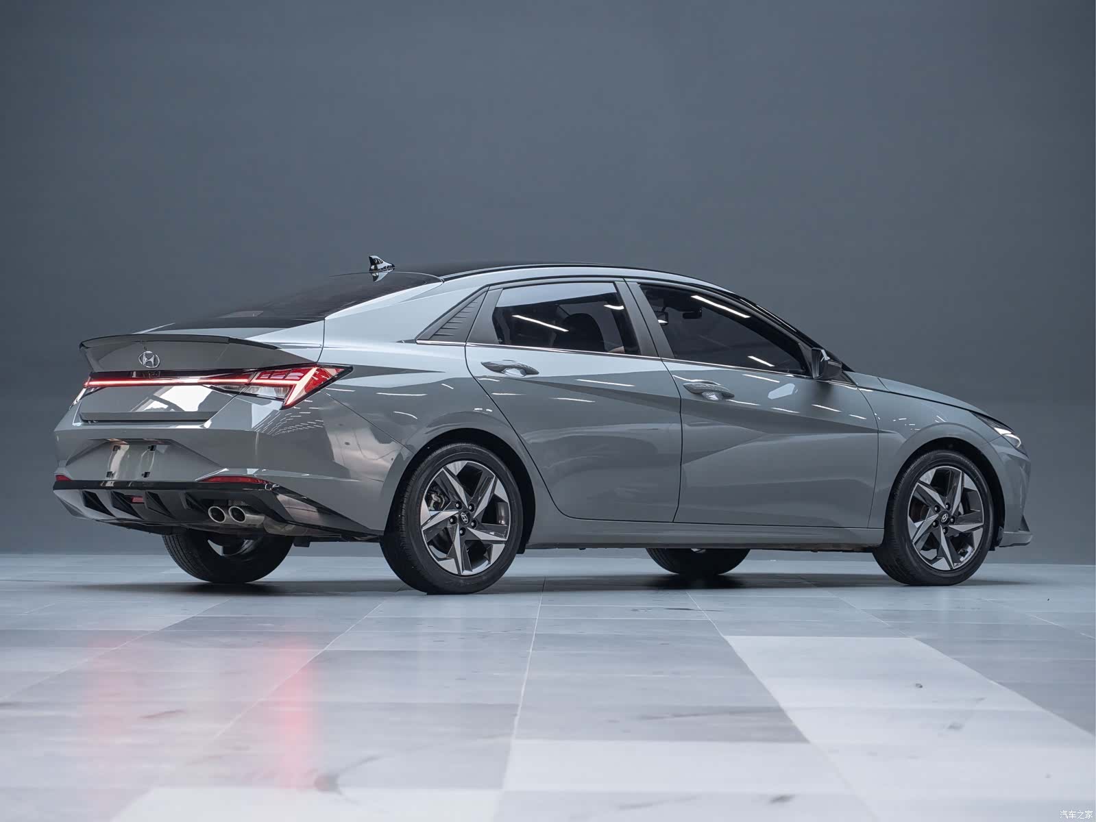 Hyundai Elantra, 2023 10