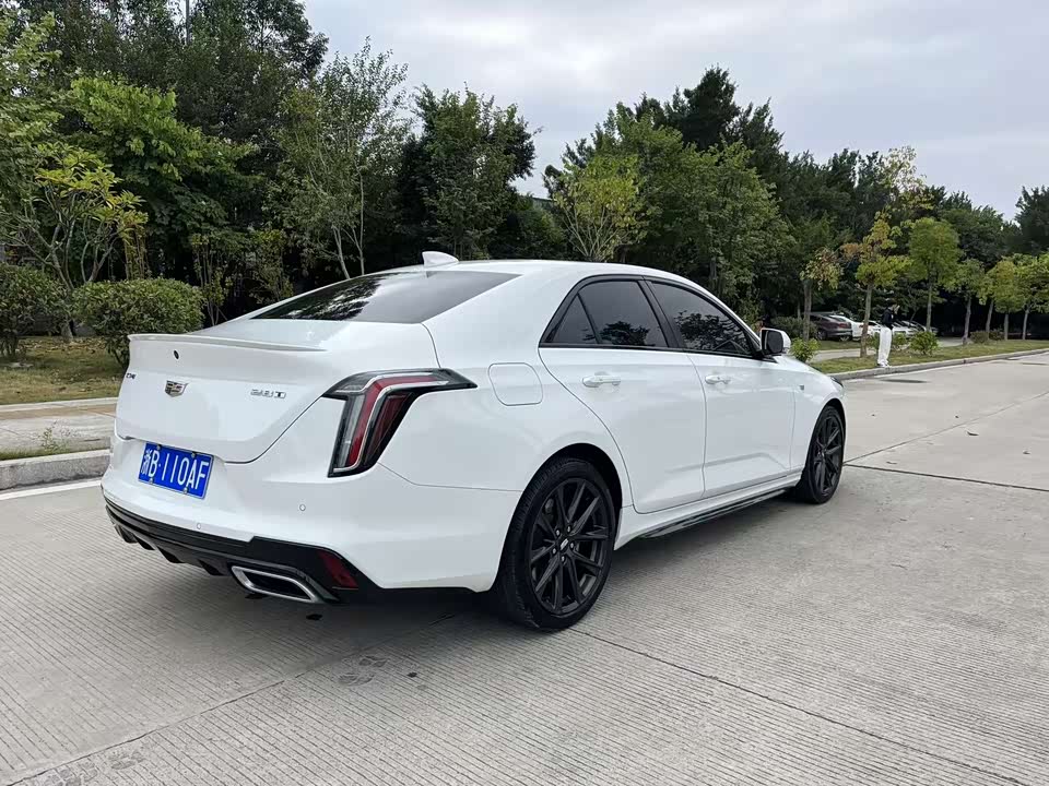 Cadillac CT4