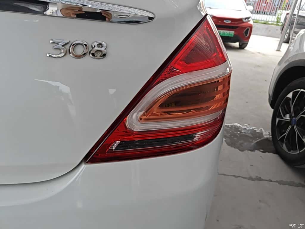 Peugeot 308, 2015 8