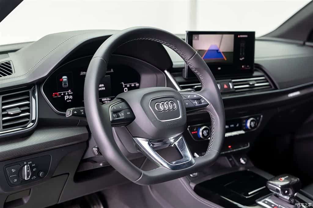 Audi Q5L, 2025 17